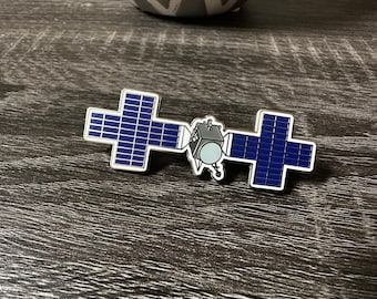NASA Pysche Spacecraft Enamel Pin