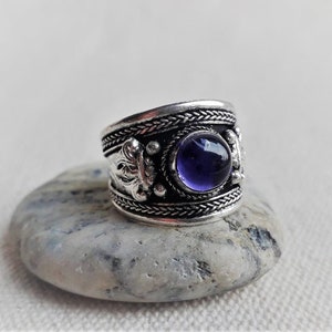 Nepali Amethyst ring, Antique ring, Gift for her, Handmade jewelry, Genuine gemstone, Anniversary gift for her, Unisex jewelry Natural stone