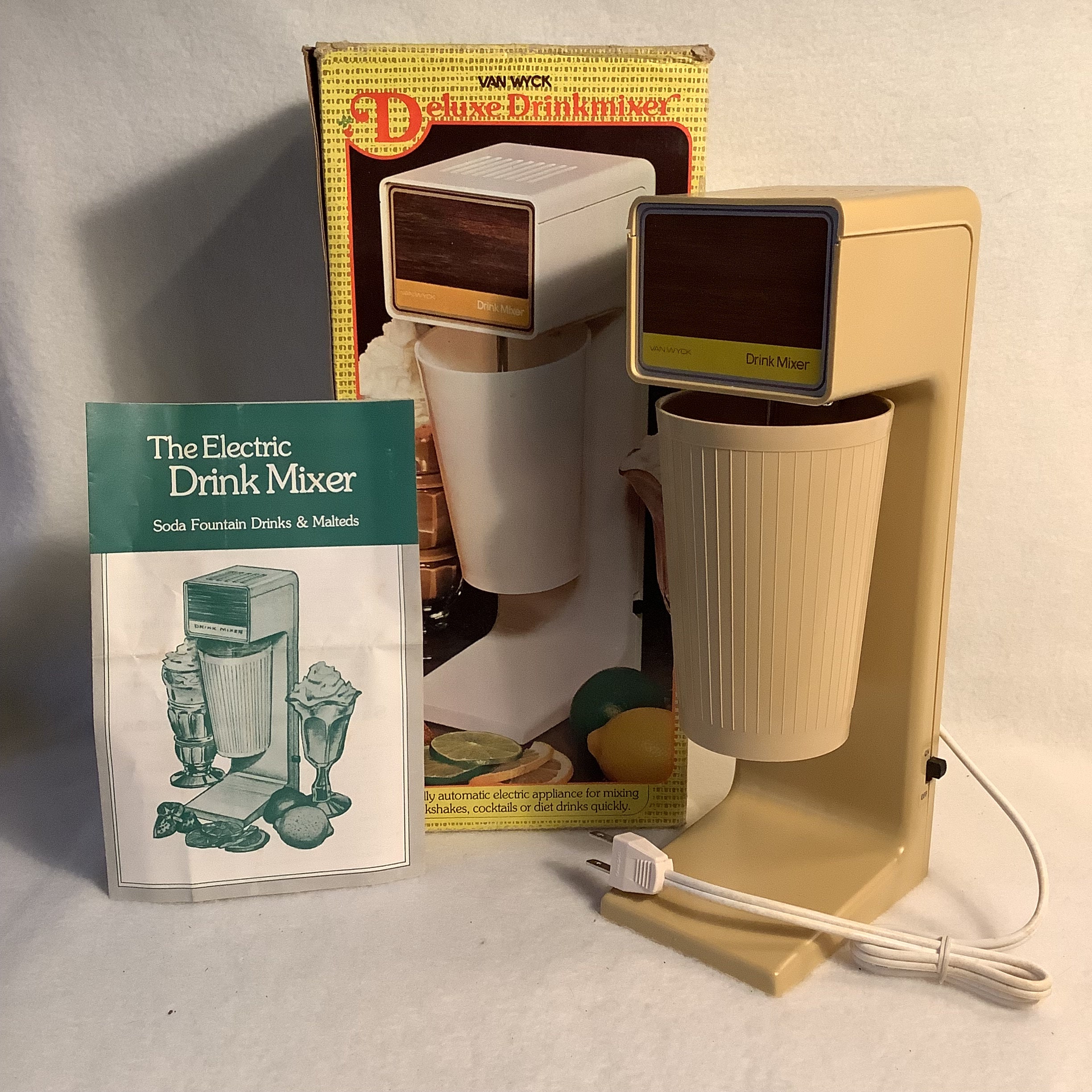 Vintage Sunbeam Hot Shot hot beverage makers from the '70s - Click Americana