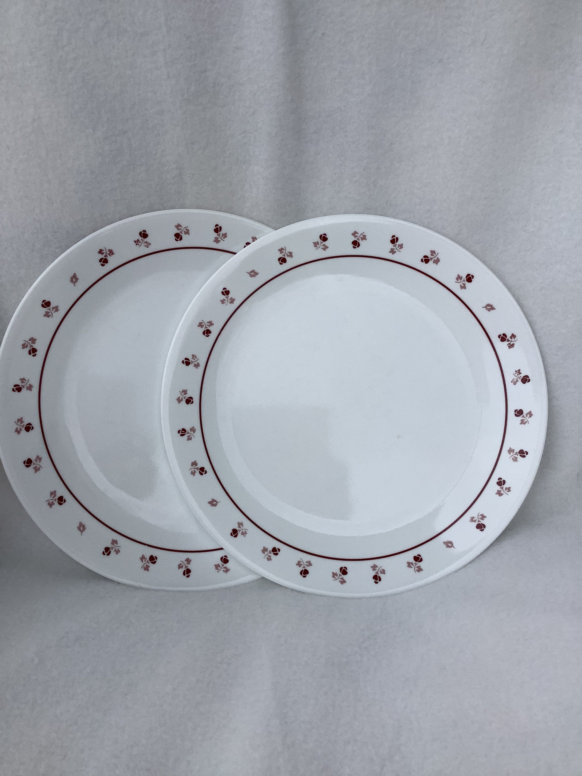 Vintage Corelle Dinner Plates Set of 2 Burgundy Pattern Etsy