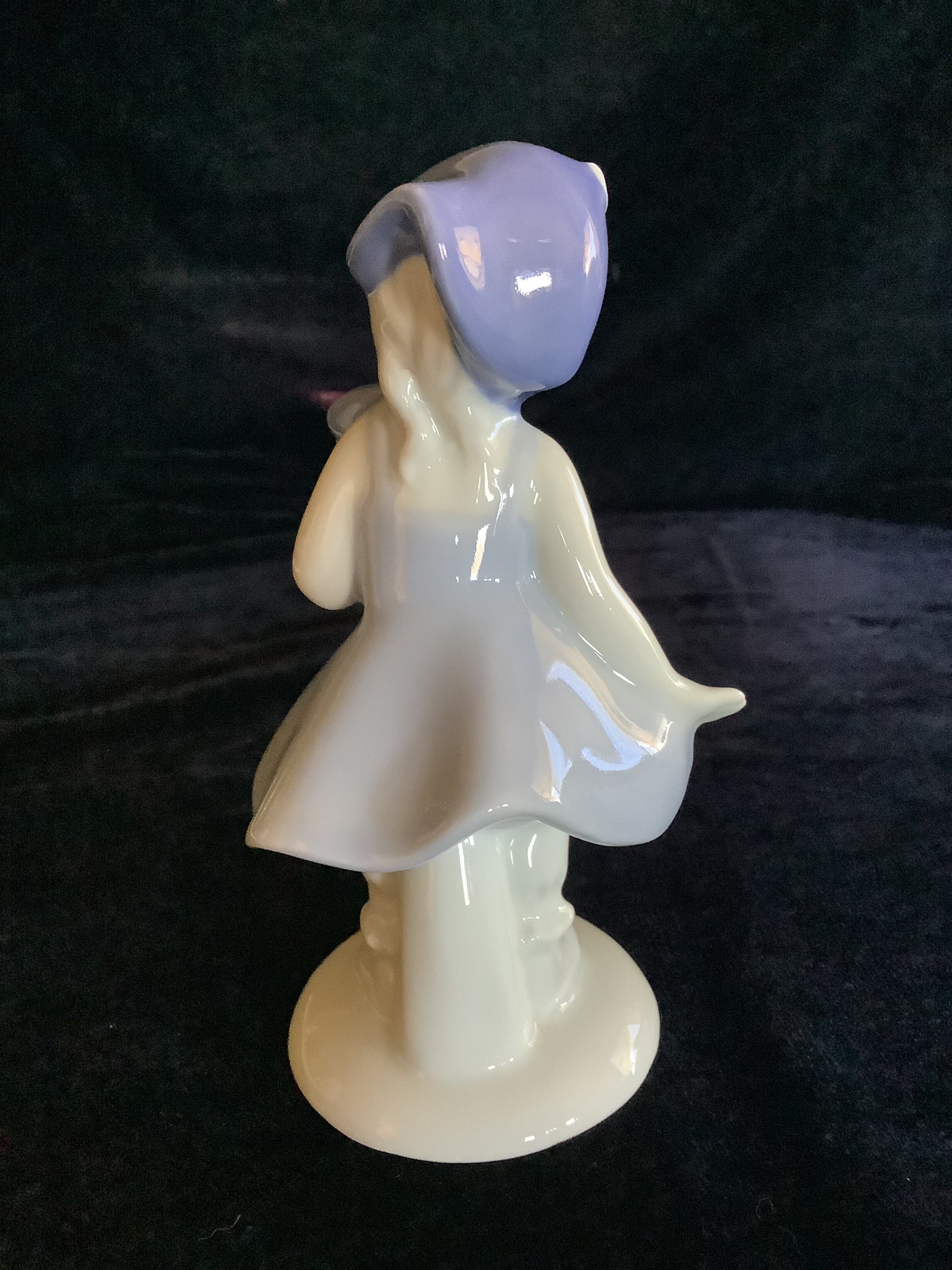 1992年 Maedchen wie Stilleben Perfect Vintage Gerold Porcelain Figurine Girl an Duck, #6710B