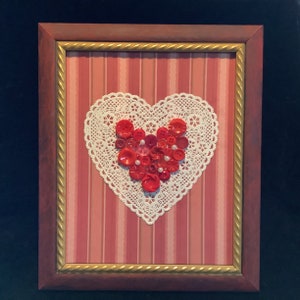 Valentines Day Button Heart Picture, Freestanding