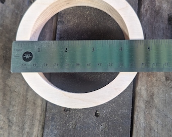 Donut de madera de 4,75" (4-3/4"), agujero central de 3,75" (3-3/4") - ABEDUL BÁLTICO - Círculos de madera, anillo de madera sin terminar, madera circular, anillo, artesanía