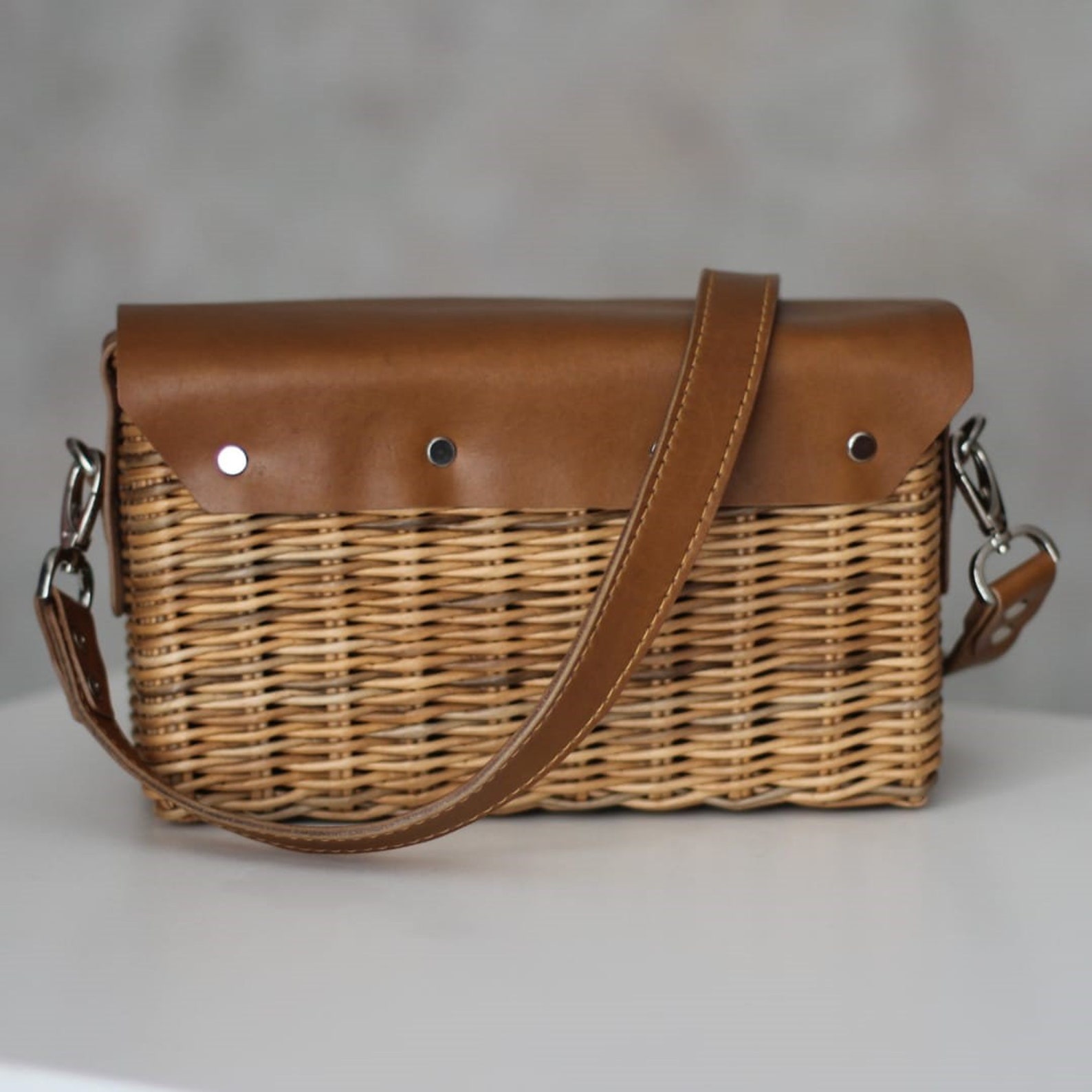 wicker basket bag
