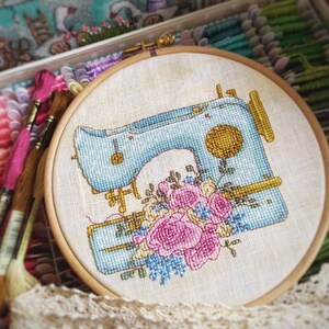 Cross Stitch Pattern Sewing Machine Flowers Retro Sewing Xstitch Set