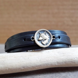 Silver 925 Wolf Bracelet, White Fang, Wolf Head Pendant, All Black Leather Cuff, Handmade Adjustable Unisex Bracelet, Spirit Animal Guide