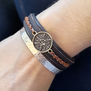 Leren zonarmband, handgemaakte Sunburst-armband, leren herenarmband, Apollo lederen manchet, unisex armband, cadeau voor hem, spiraalvormige zonbedel