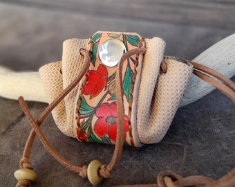 Medicine Bag Necklace, Floral Leather Neck Pouch, Hand Painted, Worry Stone Case, Lucky Charm Necklace, Ring Holder, Handmade Gift Bag