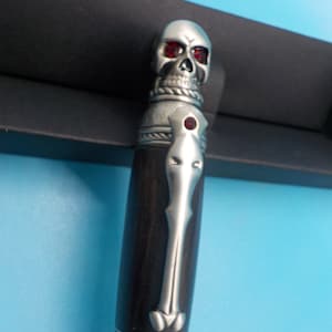 Skull Style Pen Made from African Blackwood