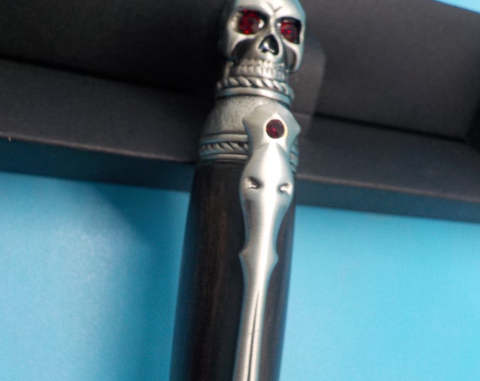 Skull Style Pen Made from African Blackwood