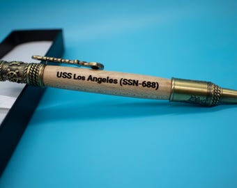 Bolígrafo submarino USS Los Ángeles fabricado con madera de barco: un regalo náutico único para entusiastas de la Marina y las fuerzas armadas.