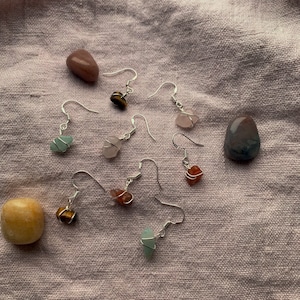 Earrings with precious stones