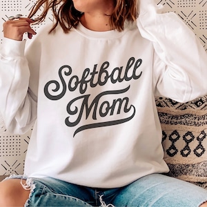 Softball Mom SVG, eps dxf png, camisa vintage de softball Mom Life, fã de softball svg, esportes juvenis svg, arquivos Cricut Cut, silhueta