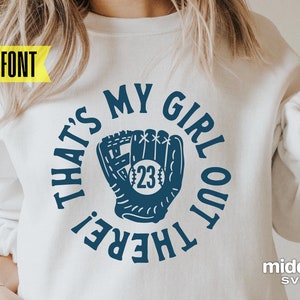 Softbal Mom Svg, Thats My Girl Out There Svg, Softball Dad Svg, Png Dxf Eps, Funny Softball Svg, Cricut Cut Files, Silhouet, Digitaal bestand