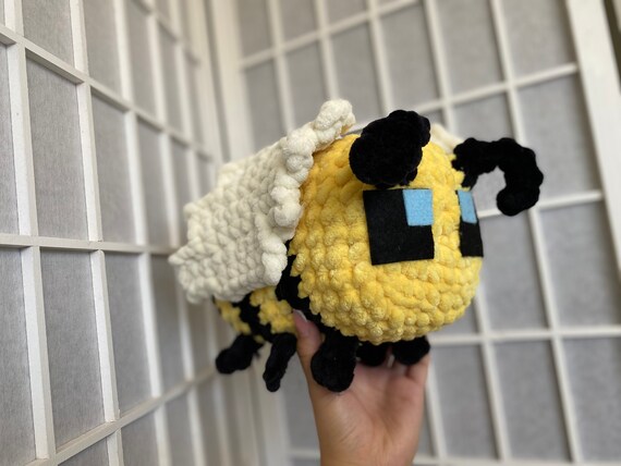 oversized minecraft bee plush