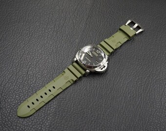 panerai on rubber strap