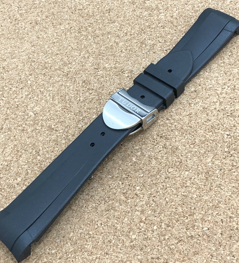 tudor black bay silicone strap