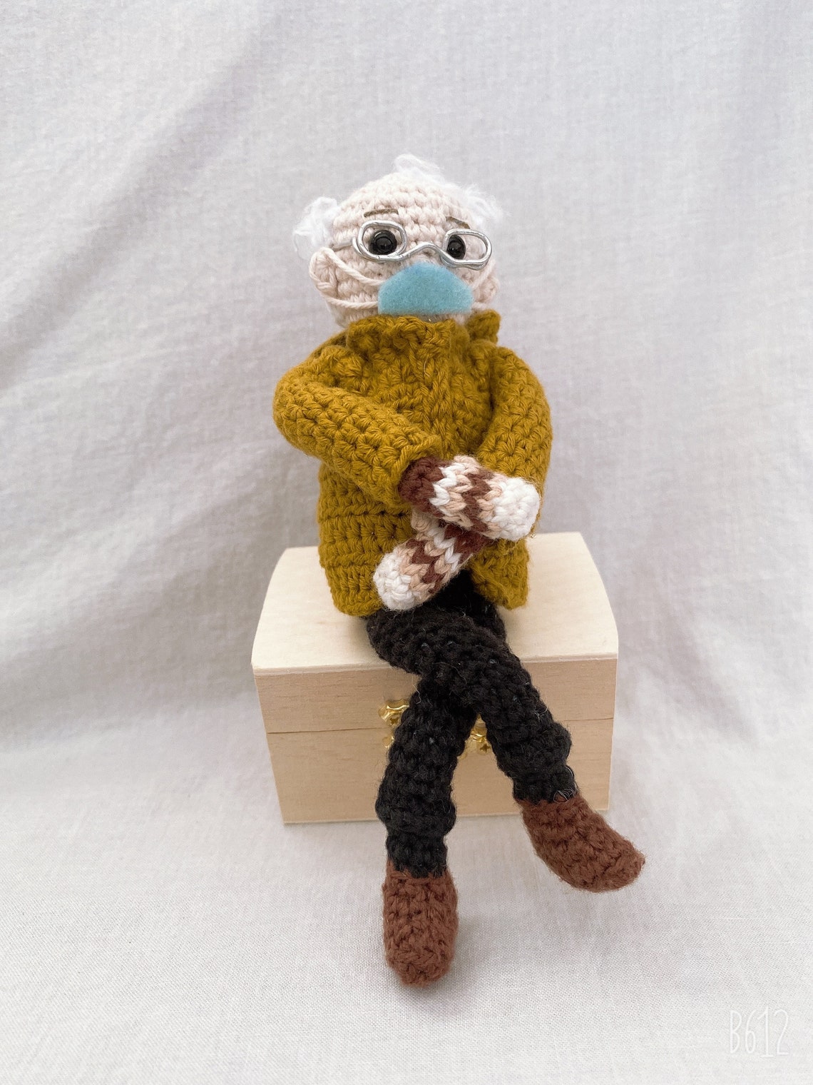 Bernie Sanders Doll mittens - Il 1140xN.2906088371 QqDs Bernie Sanders Doll mittens - Il 1140xN.2906088371 QqDs