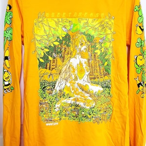 SWEET DREAMS Tee • Original, Surreal, Bee and Clover Printed T-Shirt by Paperlarva • Aesthetic Anime Bug Girl Design