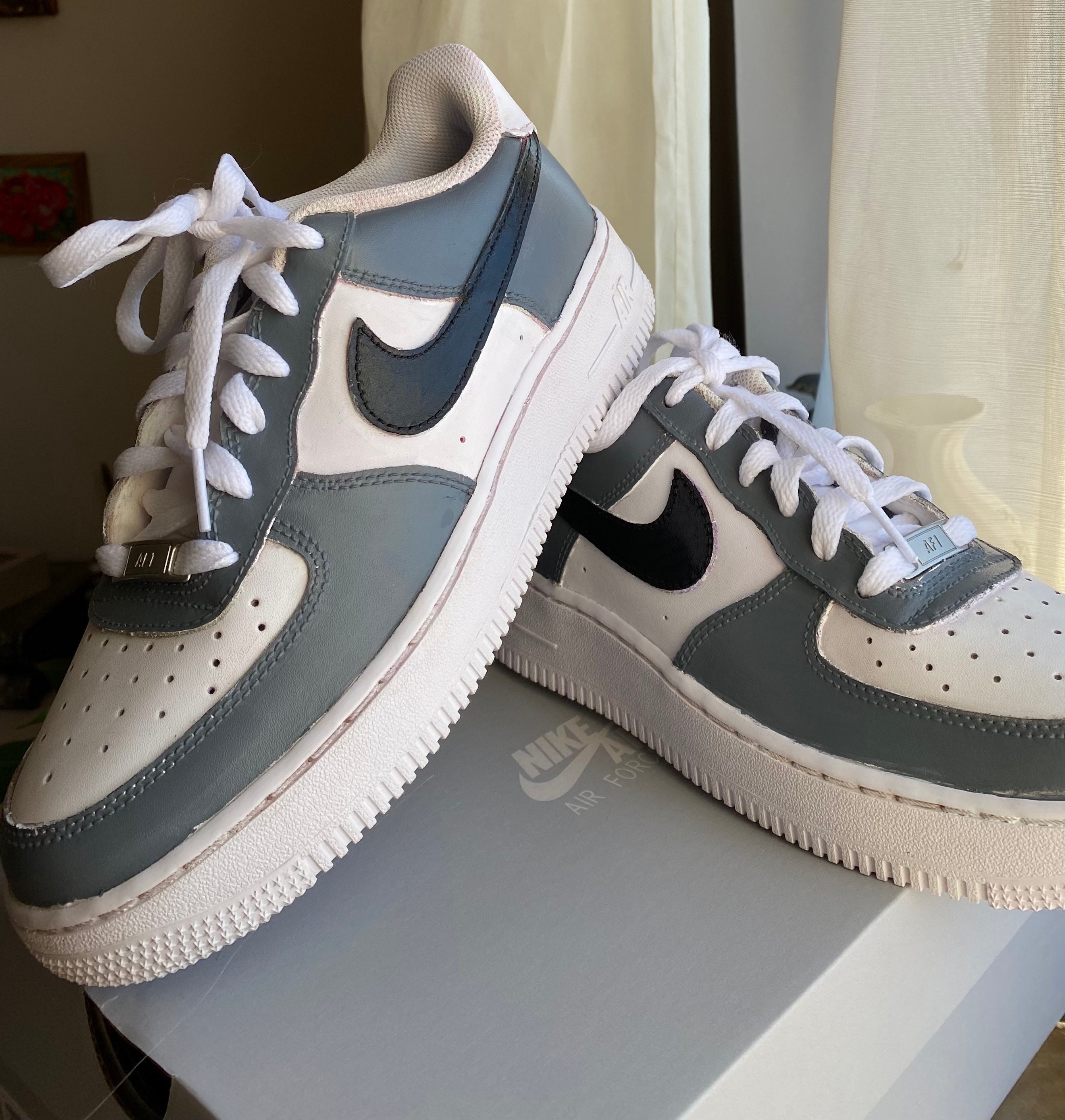 gray and black air force