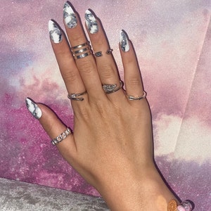 Black grey white marble press on nails image 2