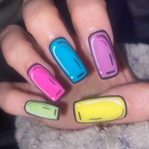 Cartoon// pop art// press on nails