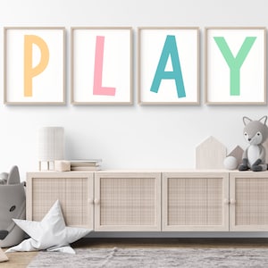 Set von 4 Spielzimmer Wandbilder, Kinderzimmer Wandkunst, Spielzimmer Wanddekor, Spielzimmer Wanddekor, Lasst uns spielen Schild, Spielzimmer Wanddekor Pastell