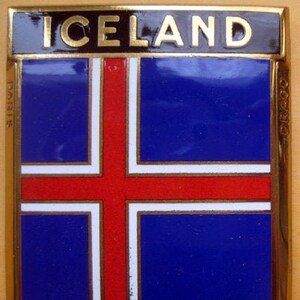 Plakette Island Auto Auto NOS 1950er Jahre original aus Emaille von Drago für Automobil Kühlergrill