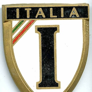 Badge Italia Italy Italian 231 auto car NOS 1950s original made of enamel by Drago for automobile radiator grille
