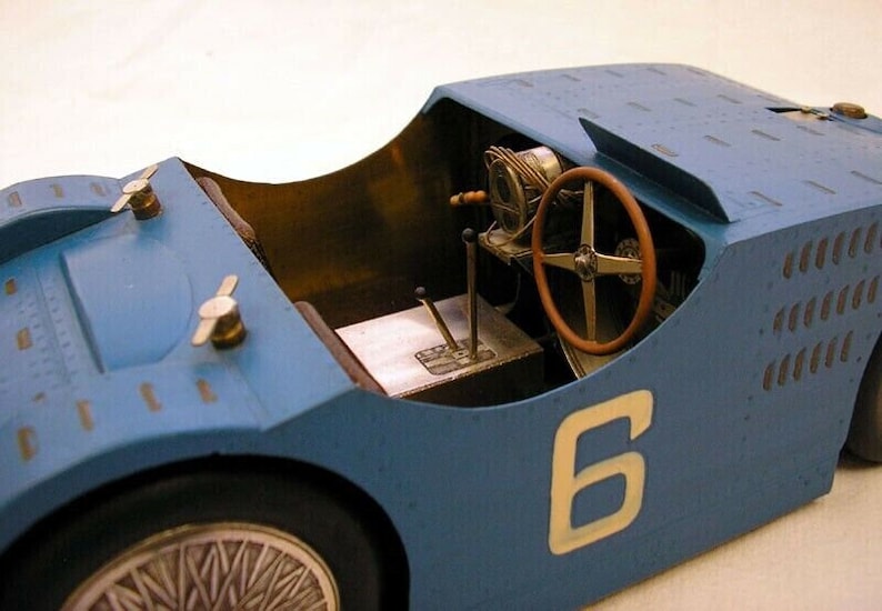 Bugatti tank type t32 automobile 1/13.5 scale limited hand made model image 3