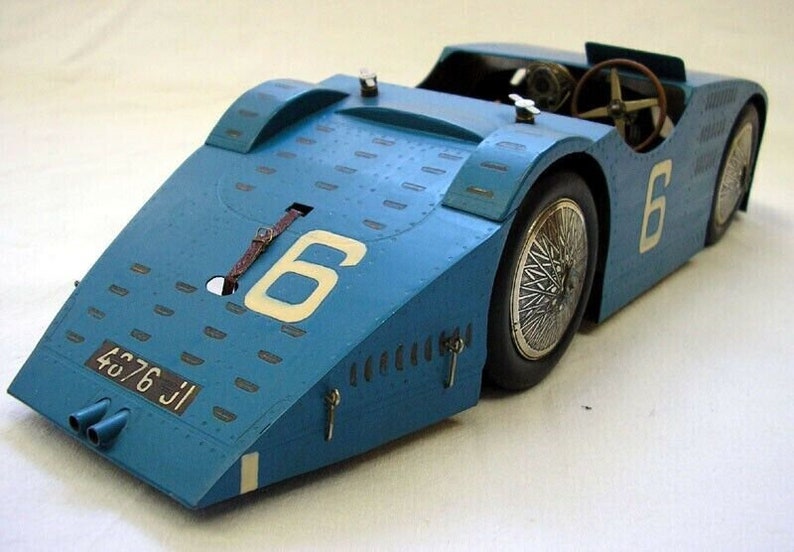 Bugatti tank type t32 automobile 1/13.5 scale limited hand made model image 1