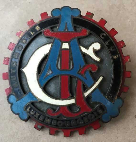 Badge automobile auto car club Luxembourg Touring Club de Luxembourg  Enamel, Diameter: 3.25 (82 mm), 2 mounting holes