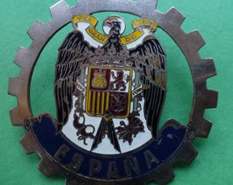 Badge souvenir auto car Spain Spanish Espana gear shaped badge