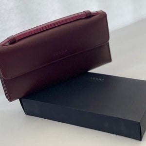 LUSHA Womens Luxurious Leather Bifold Clutch Purse| Designer High-Capacity Credit Card Holder Purse for Ladies | Gift Boxed
