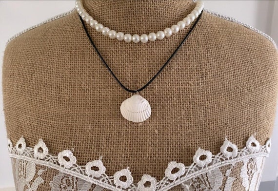 Beach vibe necklace sale