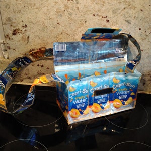 Capri-Sun shoulder Bag
