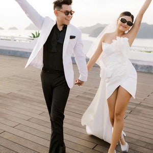 Tafeta Mini Wedding Dress – Strapless Short Bridal Dress with 3D Flower and Train RS72