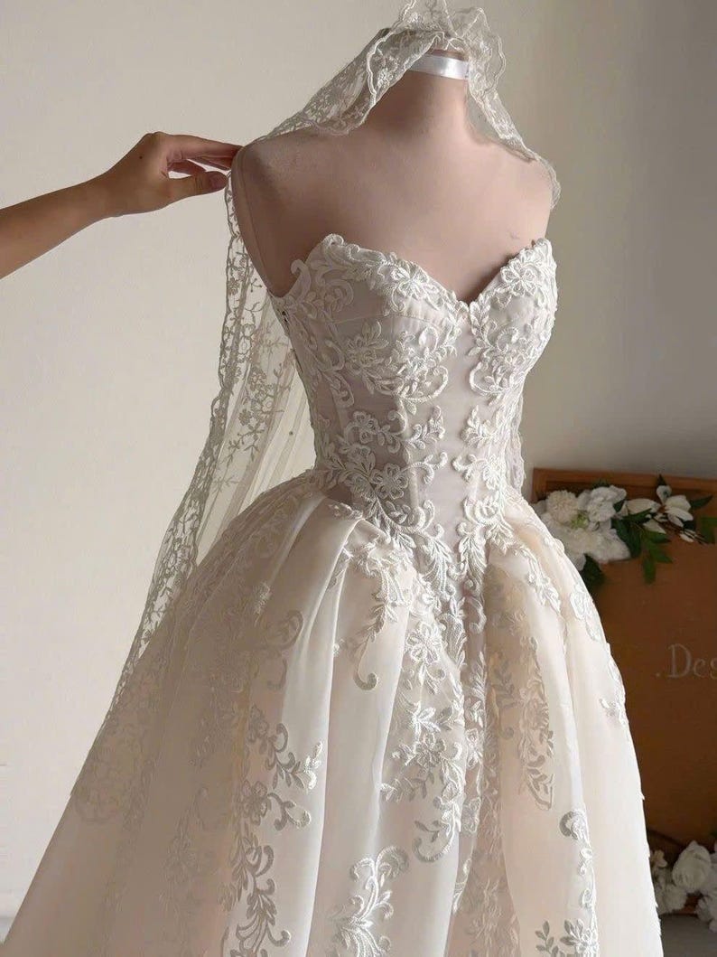 Romantic Dark Green Sweetheart Neckline Adult Dress Appliqued Lace Bustier Sweetheart Ball Gown Y289 main image 1
