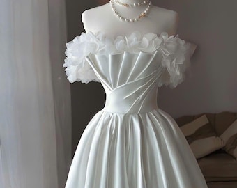 Vestido de novia de tul con hombros descubiertos / Aplicaciones florales en 3D, cierre de cordones DRS095