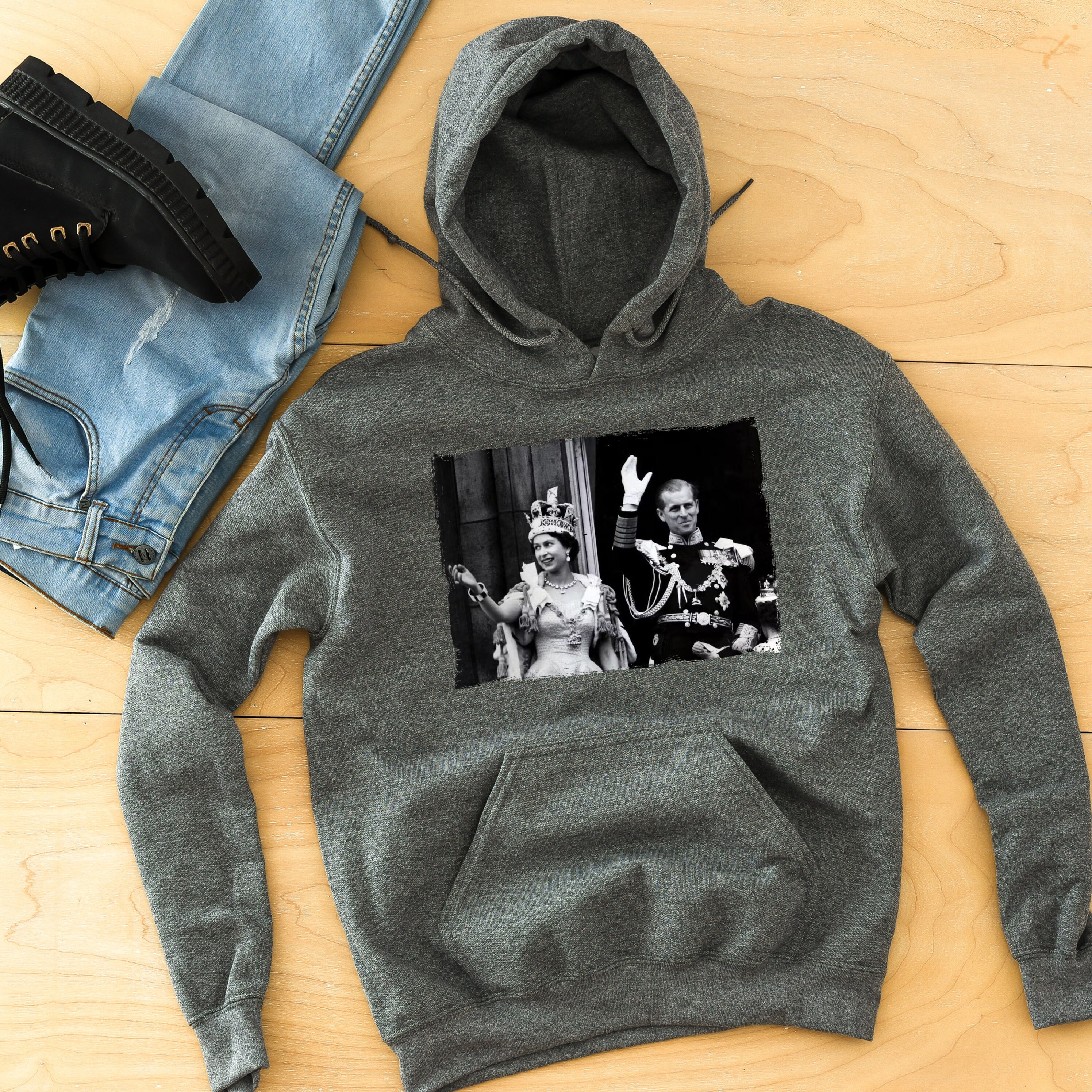 Discover Queen Elizabeth II Hoodie - Queen Elizabeth RIP Sweatshirt - Elizabeth II  R.I.P Rest In Peace Sweater -  Queen Of England - Queen Elizabeth