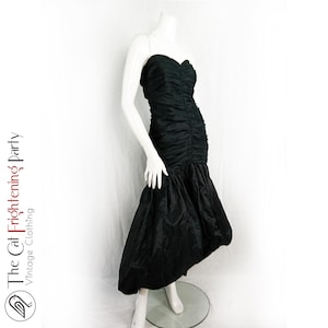Vintage 1980s Cocktail Dress, Size 6-8, Strapless Black Dress, 80s Puffball, Ruched Sweetheart Bodice, 80s Statement Dresses, Party Gown
