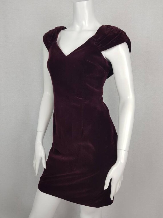 long sleeve burgundy dresses for women Chic Plus Size Prom Dresses V-neck Satin Burgundy Long Sleeve Prom Dre –  Anna PromDress