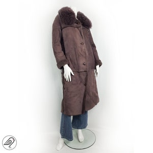 vintage manteau en peau de mouton véritable, taille 10-12, Penny Lane, Boho, style années 90-70, hippie bohème, manteau afghan en daim violet