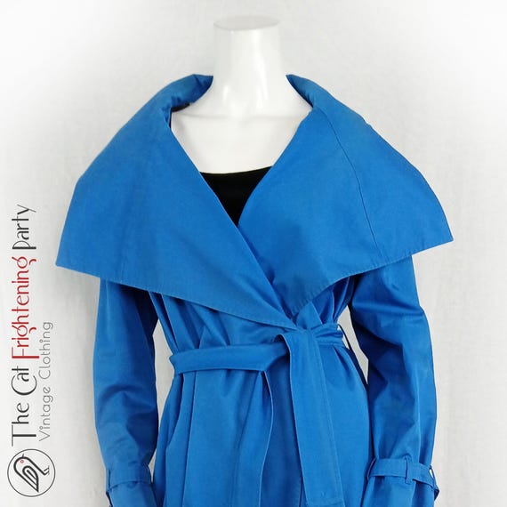 Vintage Aquascutum, Womens Trench Coat, Size 14/16, Belted Mac, Blue  Raincoat, Vintage Aquascutum, Ladies Trench Coats, Vintage Raincoats