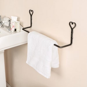 Rustic French Country Style Wrought Iron Wall Mounted Heart Towel Holder Rail