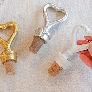 Wine Stopper Cast Iron Love Heart Bottle Stopper Cork White/Silver/Gold Wine Champagne Prosecco Bottle Top Anniversary Gift Idea