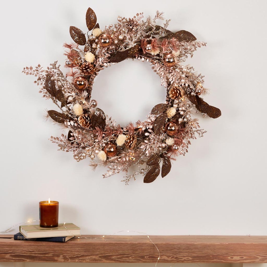 Prelit LED Christmas Wreath Decorative Gold Leaf Spray Sparkling Bauble Winter Front Door Wall