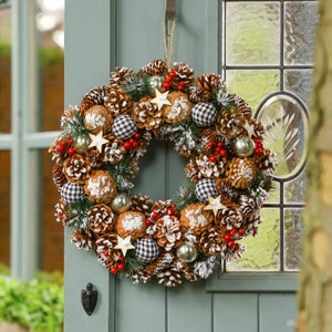 Winter Wreath Gingham Bauble Decorative Festive Front Door Garland Frosted Wooden Star & Pine Cone Wreath Home Décor Accessory