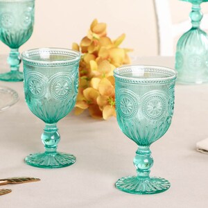 Mix and Match Embossed Wine Goblets Vintage Style Embossed Wine Glasses Dishwasher Safe Glassware Set Kitchen Dining Room Wine Glass Set Turquoise Mandala