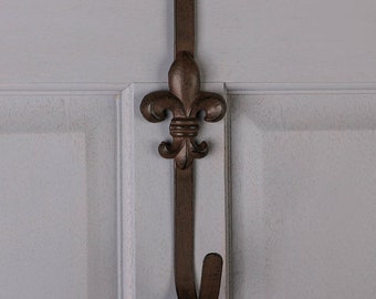 Fleur De Lys Door Wreath Hanger Antique Brown Gothic Style All Season Over Door Autumn Fall Winter Wreath Garland Hook Bracket Holder